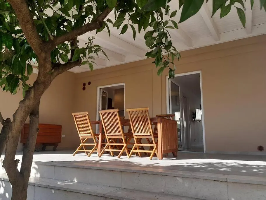 Elegante Monolocale Elmas Cagliari 아파트