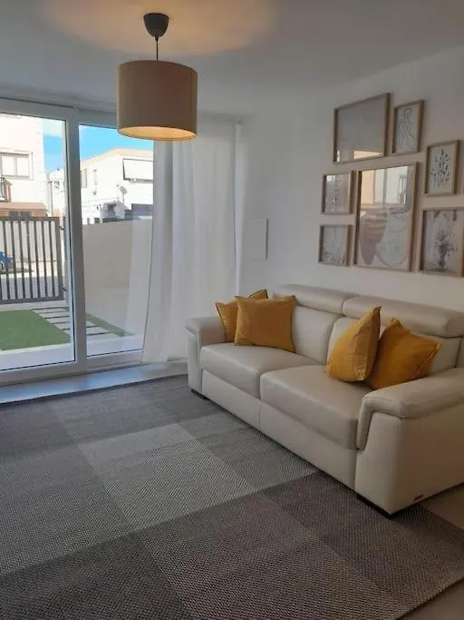 Elegante Monolocale Elmas Cagliari 아파트 이탈리아
